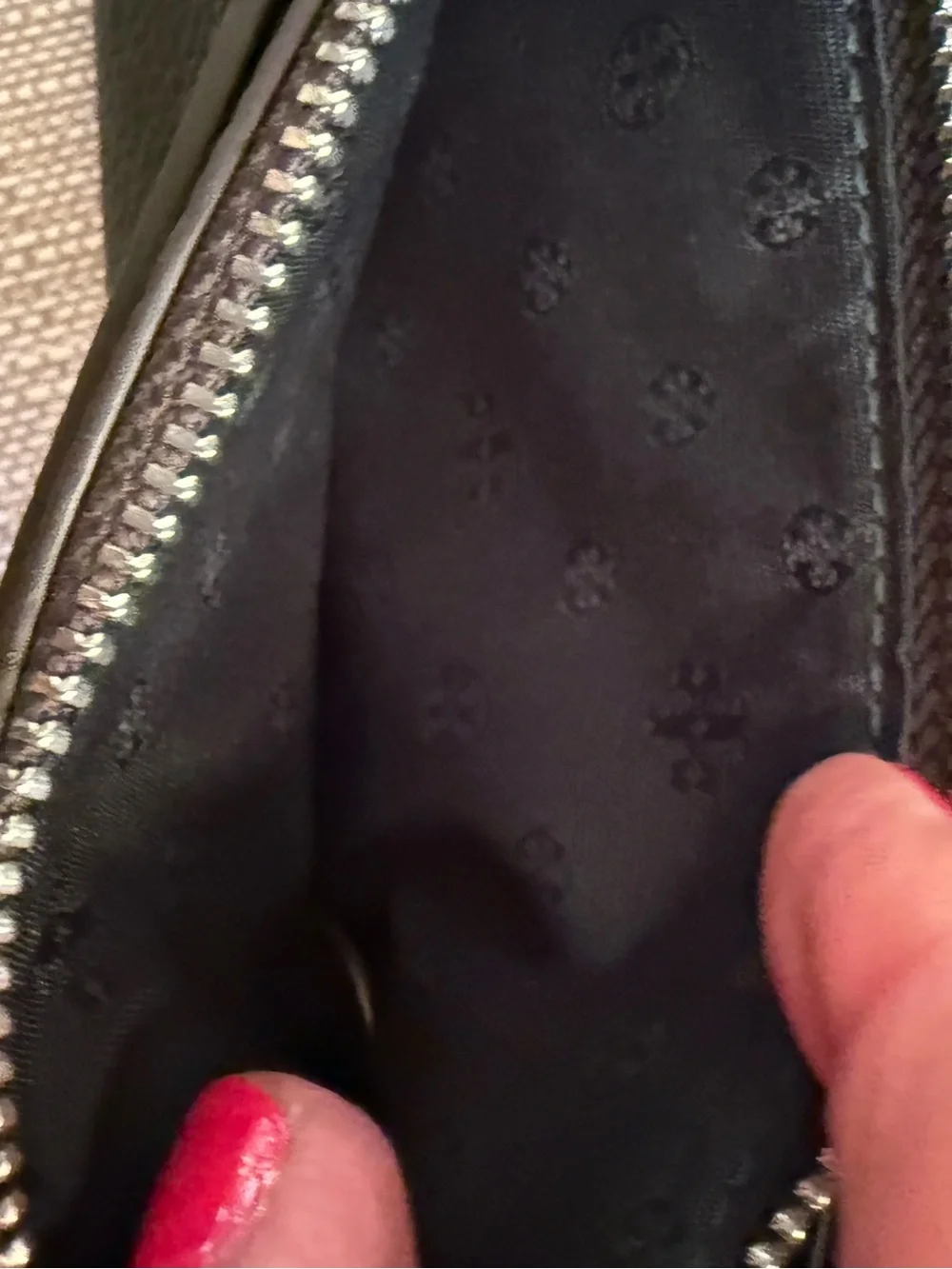 Tory Burch Britten Pebbled Leather Continental Wristlet  Green & Silver